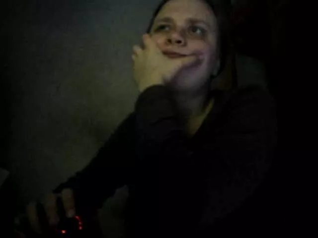 esterjohns on BongaCams 