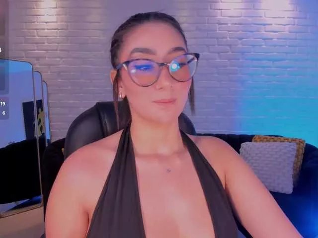 MaddisonLowe on BongaCams 