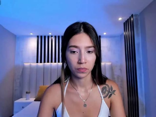 TaraLawrence on BongaCams 