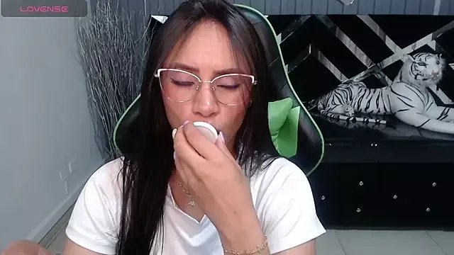 allison_a1 on StripChat 