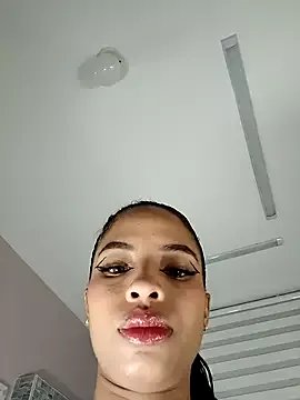 AnahisBennett on StripChat 